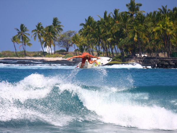 surfing in Honoliʻi Beach Park
