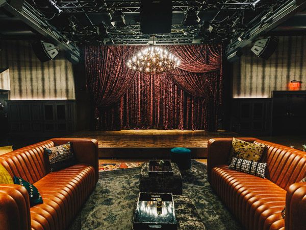 the intimate live music venue and studio room in Analog, Hutton Hotel