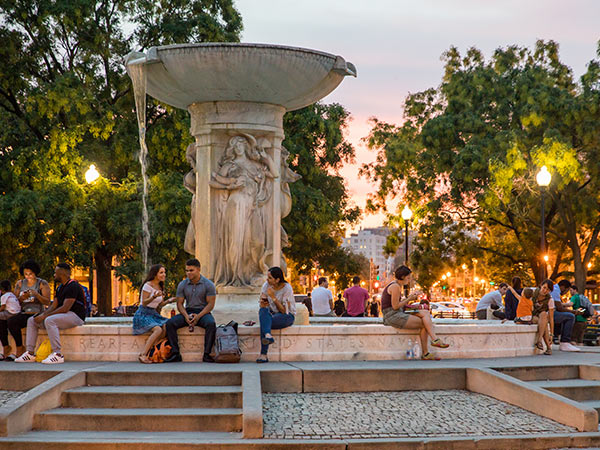 Dupont Circle Fountain, best suburbs of Washington DC