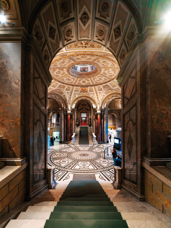 the interior of Kunsthistorisches Museum
