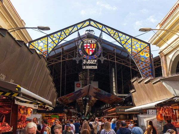 the La Boqueria market scene in Barcelona