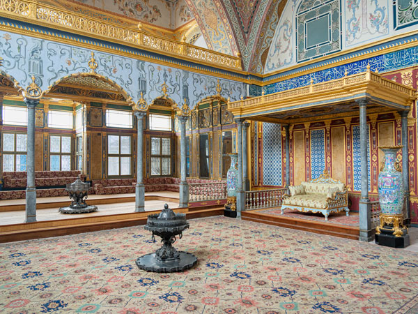 a look inside the Sultan Harem in Topkapi Palace