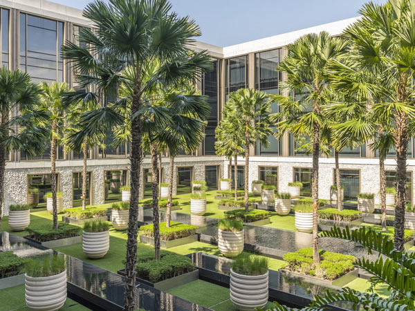 Green courtyard at Four Seasons Bangkok