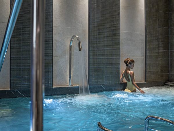 The Spa's vitality pool at Four Seasons Bangkok