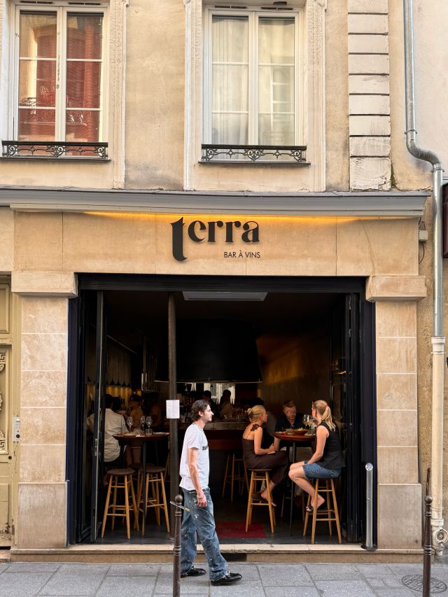 Terra à Bar à Vins exterior view