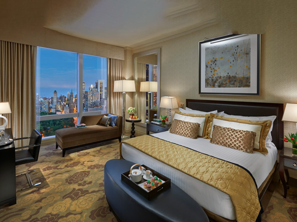 the bedroom with a view at Premier Central Park View Suite, Mandarin Oriental NYC