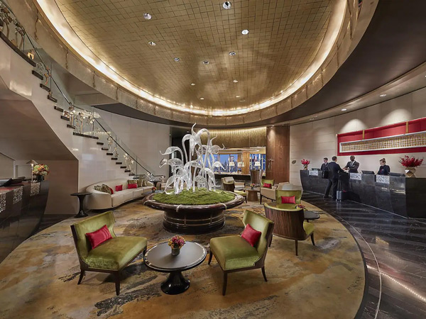 the hotel lobby at Mandarin Oriental NYC