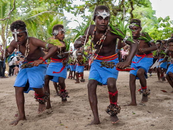 Malaita’s Kwaio people with Heritage Expedition