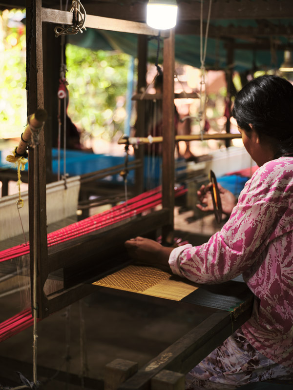 silk weaving in Hôi An