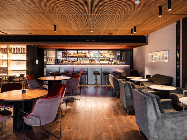 Interior of La Sala de Laura wine and cocktail bar 