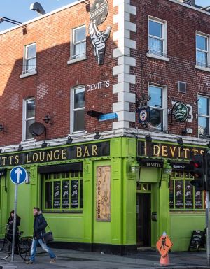 exterior shot of Devitt's of Camden Street, Dublin pub