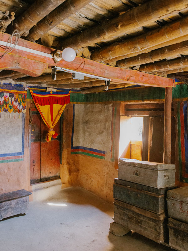 the rustic interior of Shinta Mani Mustang