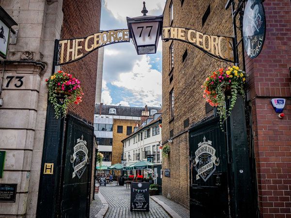 The George Inn, London entrance