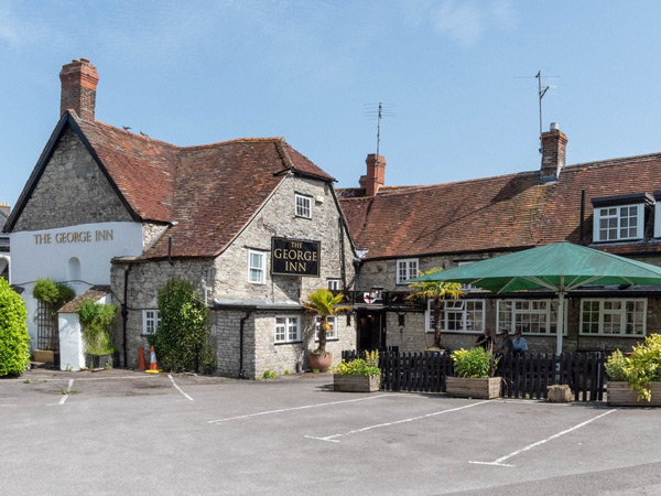 The George Inn, Mere exterior out the back