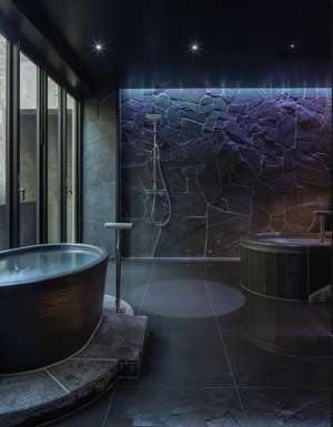 the bathroom at Moksa