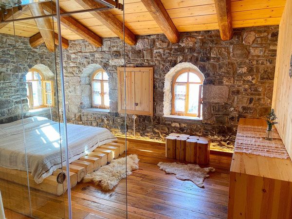 the guesthouse interior of Mrizi i Zanave restaurant