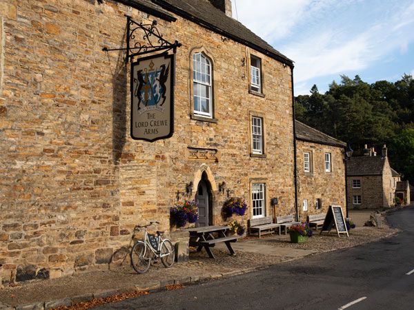 The Lord Crewe Arms, Blanchland exterior