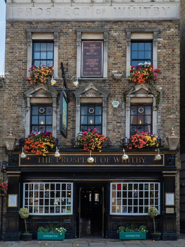 The Prospect of Whitby, London exterior