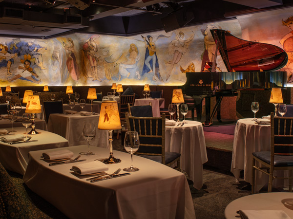 the piano bar at Café Carlyle, NYC