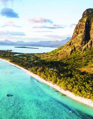 beautiful scenery in Le Morne Beach