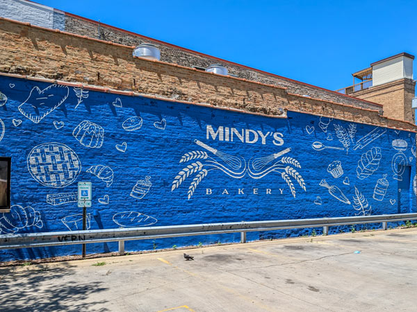 Mindy’s Bakery exterior