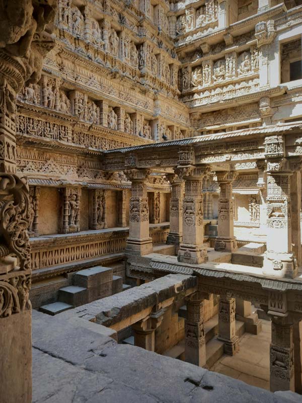 Rani ki vav – The Inverted Stepwell Temple in Patan, India