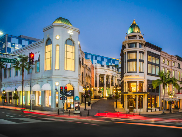 the buildings along Rodeo Drive, Los Angeles