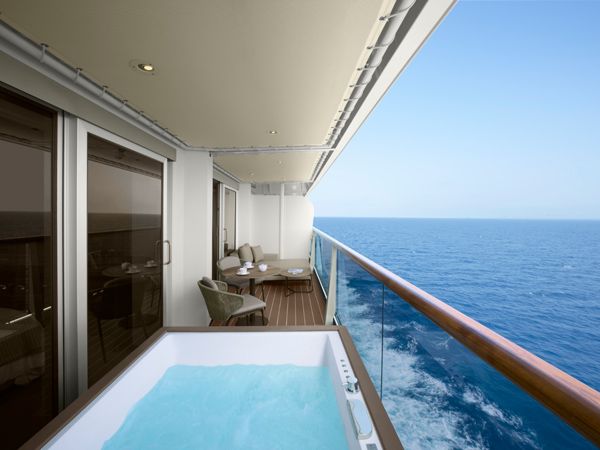 the private whirlpool at the Cove Residence, EXPLORA I