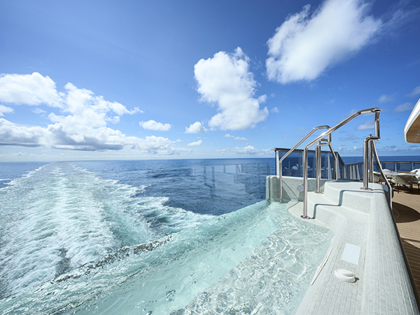 The infinity pool in the owner's residence of Explora I