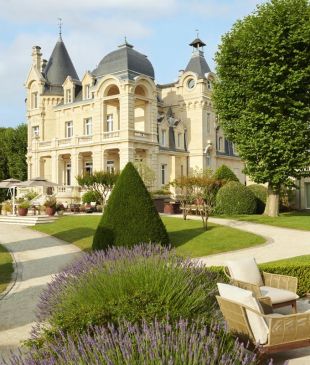 The most beautiful chateaux you can stay at in Bordeaux