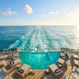 the infinity pool at Astern Pool & Bar, EXPLORA I