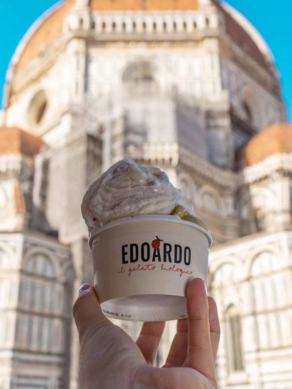 Edoardo Gelato in Piazza del Duomo