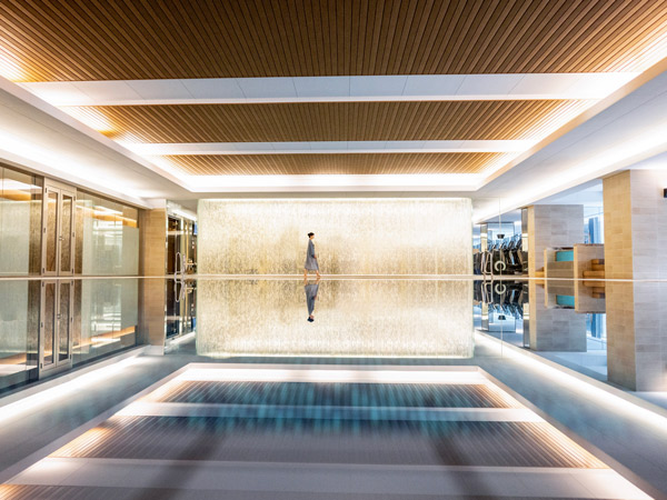 The indoor swimming pool of InterContinental Osaka