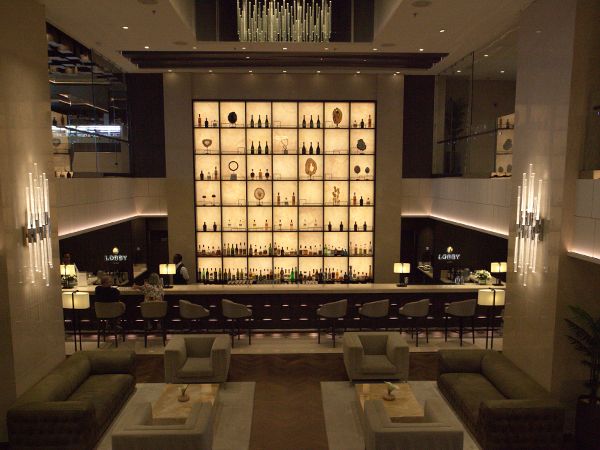 Explora I Lobby Bar