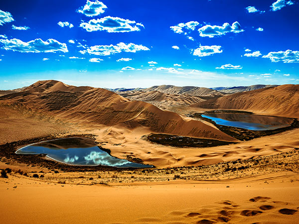 Badain Jaran Desert 