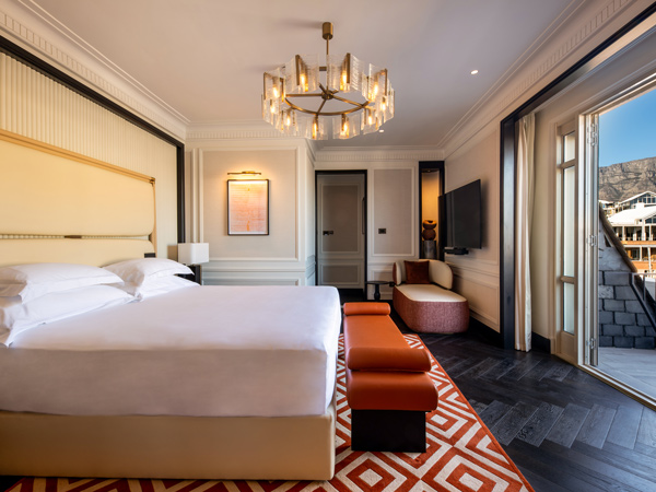 a look inside the Cape Grace Hotel suite bedroom