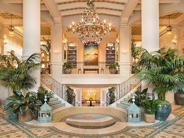 Casa Del Mar hotel interior