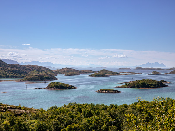 islets dotting Grøtøyleia Strait