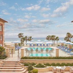 Casa Del Mal outdoor pool