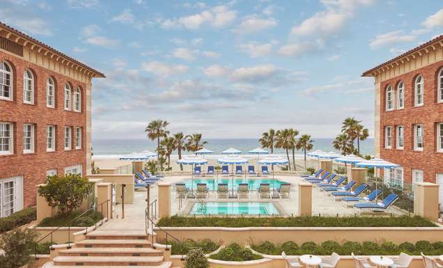 Casa Del Mal outdoor pool