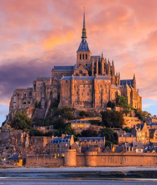 8 enchanting old towns in Europe to step back in time
