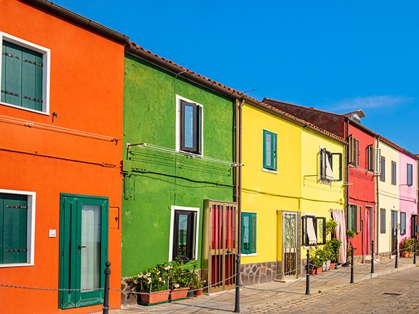 Pelletrina's vibrant houses