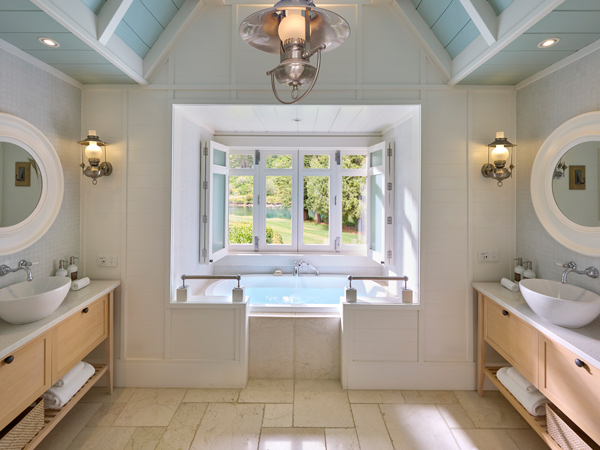 the bathroom at Huka Lodge, New Zealand
