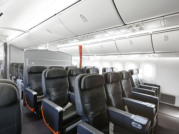 the seats onboard Jetstar’s Boeing 787 Dreamliner Business Class