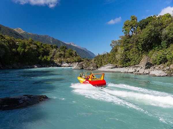 boat tour around Haast