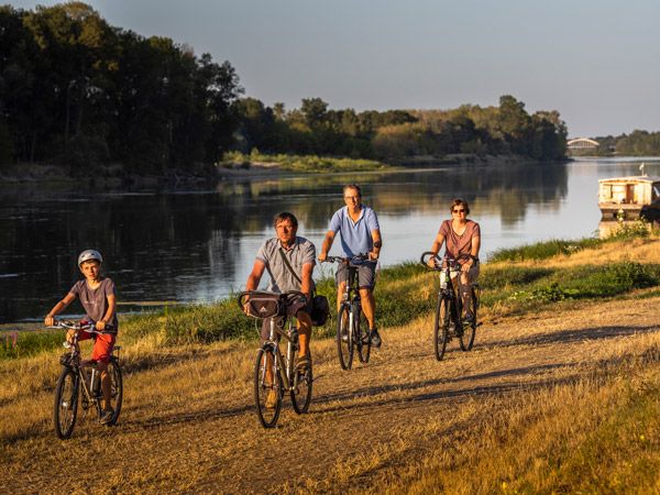 cycling along the banks of Loire River