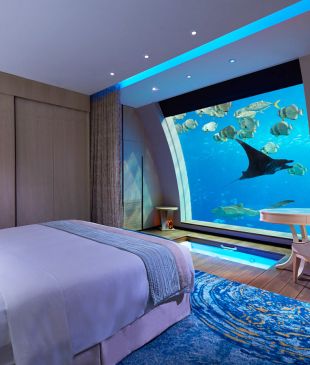 <p><i>Your guide</i> to a long weekend on <strong>Singapore’s</strong> <strong>Sentosa</strong> Island</p>
