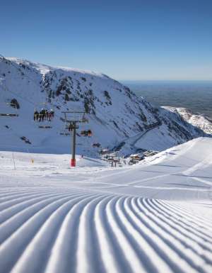 ski slopes of Mount Hutt in New Zealand