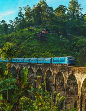 Iconic train passing over Nine Arch Bridge in Demodara, Ella, Sri Lanka