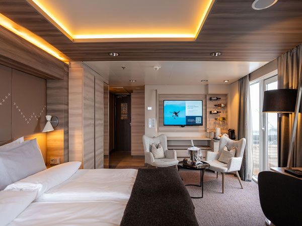 Expedition Suite interior